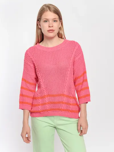 Вязаный джемпер с косами